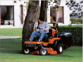 RASAERBA KUBOTA - GZD15 HD-II
