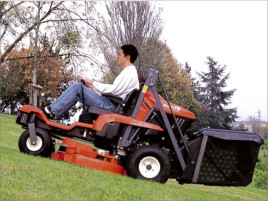RASAERBA KUBOTA - GZD15 LD-II